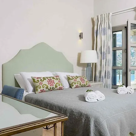 Lovely Gateaway In Corfu Mantouki